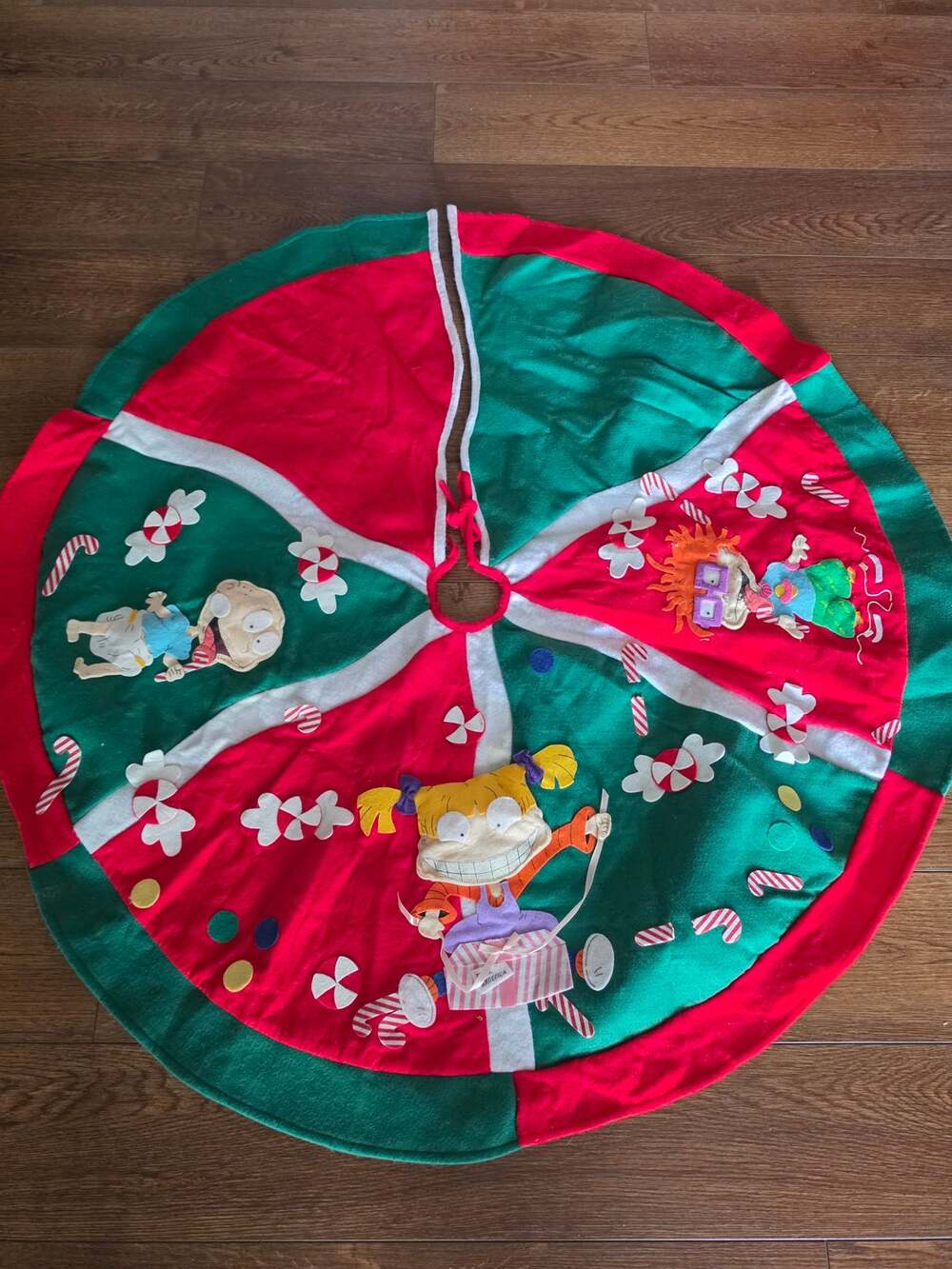 Vintage 1998 Nickelodeon Rugrats Christmas Tree Skirt 42x42 EUC